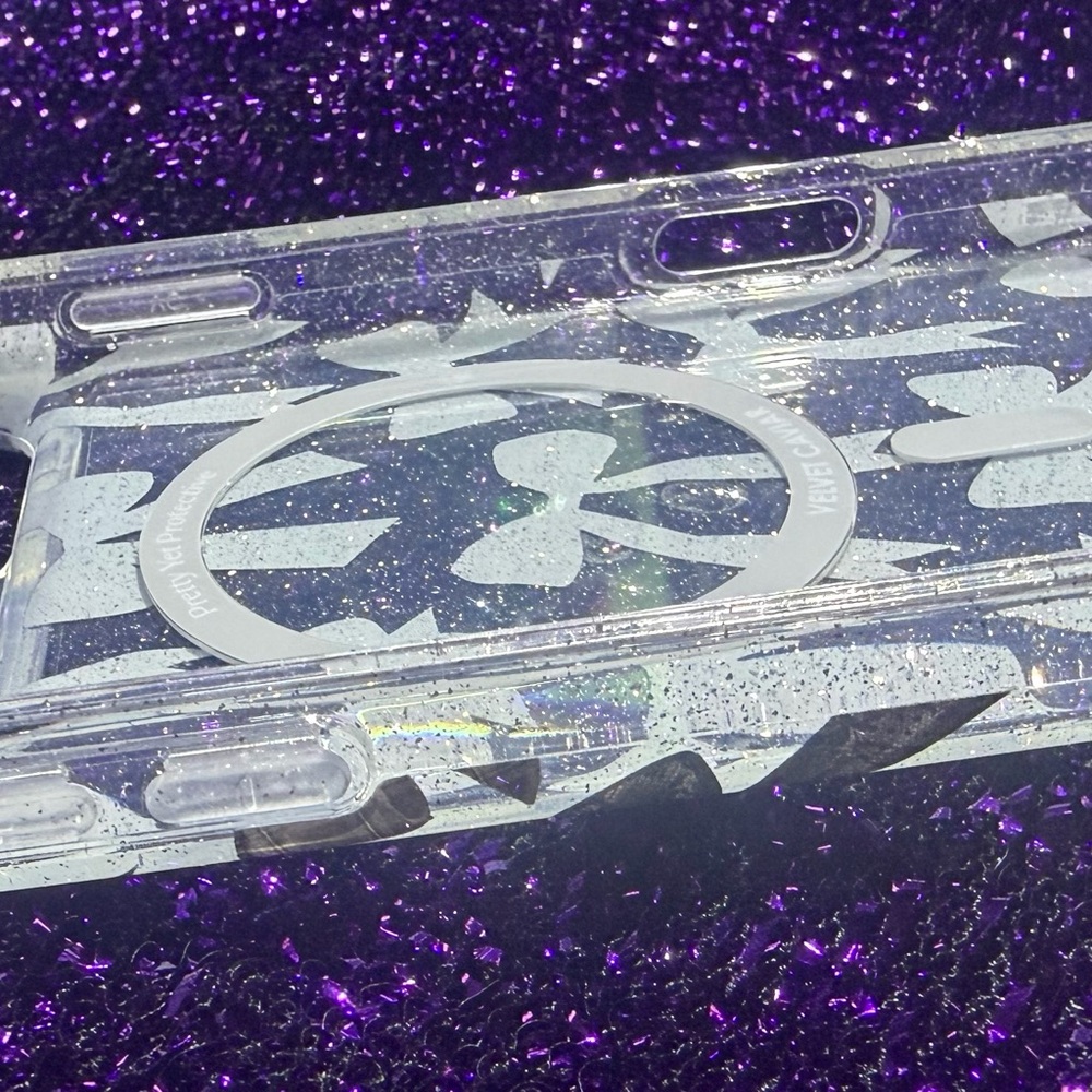 Velvet Caviar 17 Pro Max Case - Picture 5 of 8